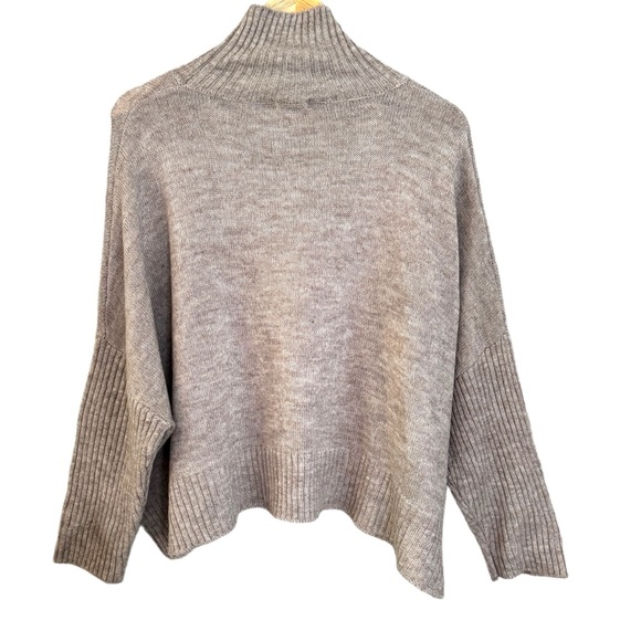 World Market Oatmeal Funnel Neck Sweater One Size Fits Most NWT - Picture 5 of 10